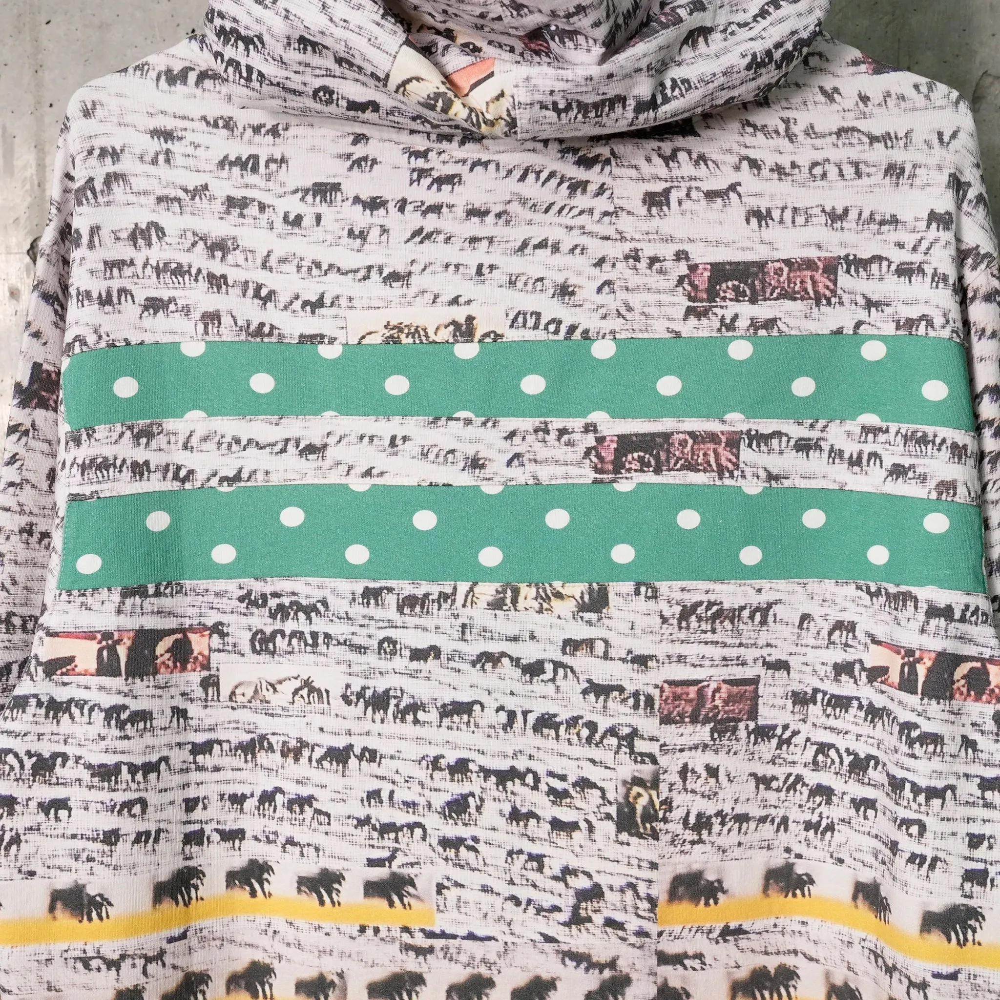 LONG TASILI HOODIE / TASILI POLKA